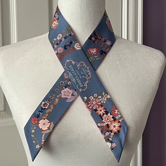 Hermes Silk Brides De Gala En Fleurs Twilly Blue Jean Rose Saumon - Picture 8 of 8